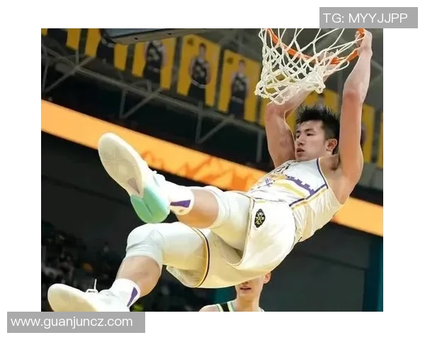 邹雨宸：从篮球新星到国家队核心的成长之路与未来展望